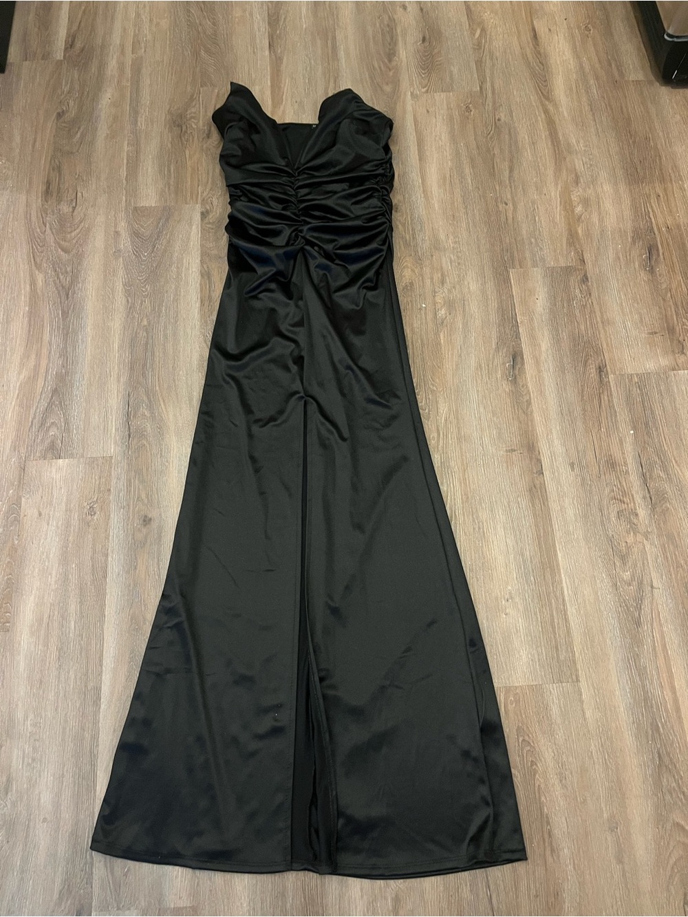 Fashion Nova Black Ruched Bust Maxi Dress